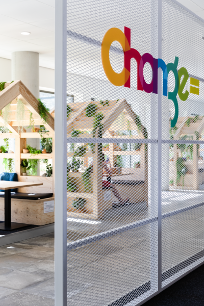 Change= Receptie Amsterdam Change= Receptie Amsterdam